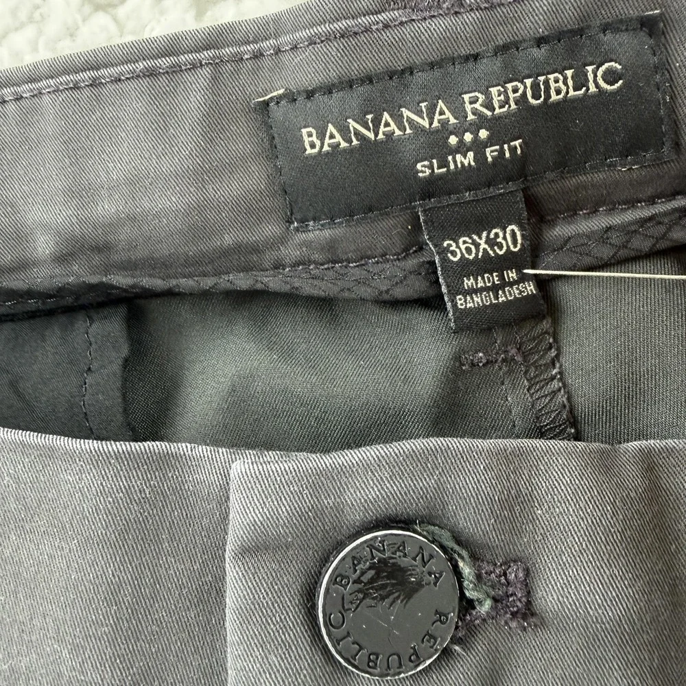 Banana Republic Chino Pants Mens 36x30 Gray Slim Fit Stretch Core Temp 603132-01